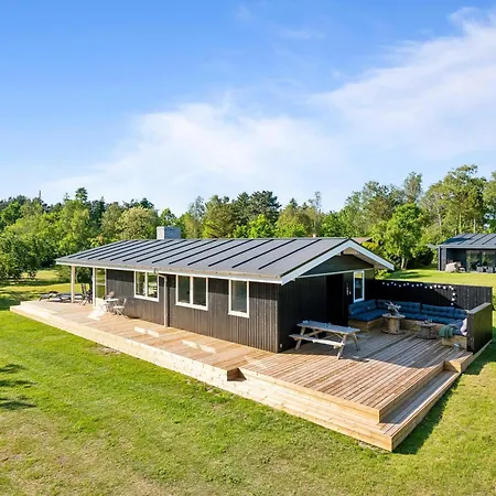 In With 4 Bedrooms And Wifi Hébergement de vacances Knebel