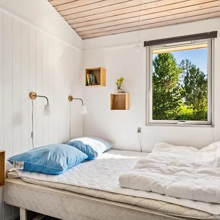 In With 4 Bedrooms And Wifi * Knebel