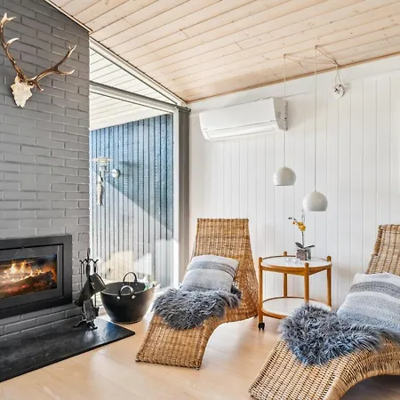 Hébergement de vacances In With 4 Bedrooms And Wifi Knebel