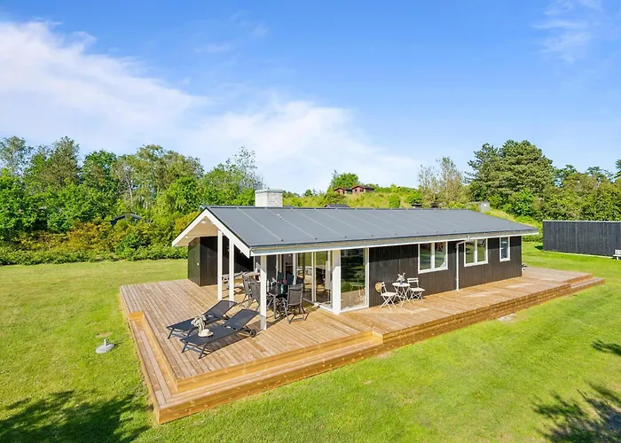 In With 4 Bedrooms And Wifi 度假居 *
